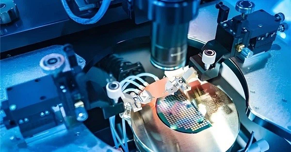 Low-profile linear slides for cleanroom and semiconductor equipment Low-profile linear slides for cleanroom and semiconductor equipment